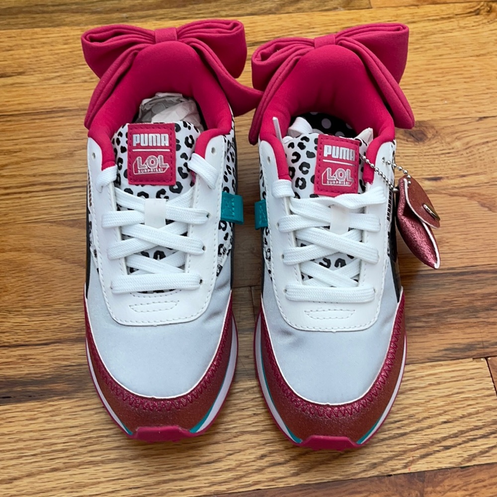LOL Puma sneakers